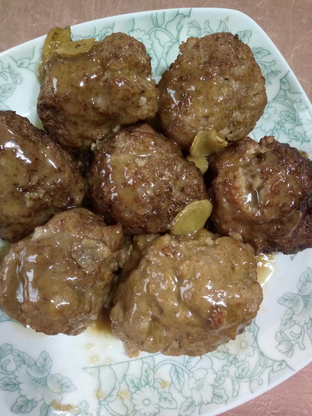 四喜丸子/红烧狮子头 Chinese Meatballs