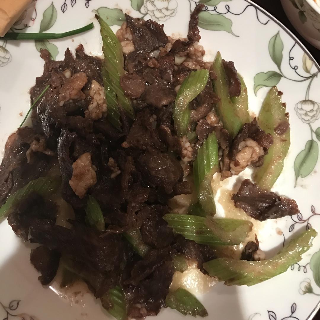 炒牛肉