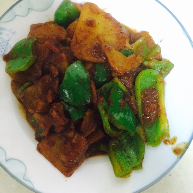 青椒番茄土豆片