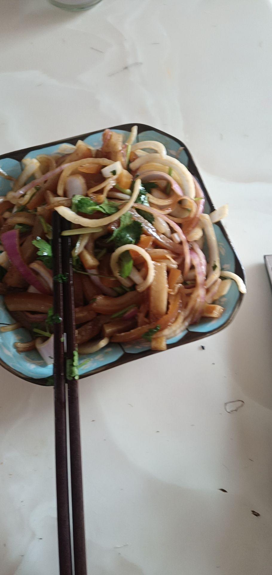 Q弹美味，满满胶原蛋白的凉拌猪皮