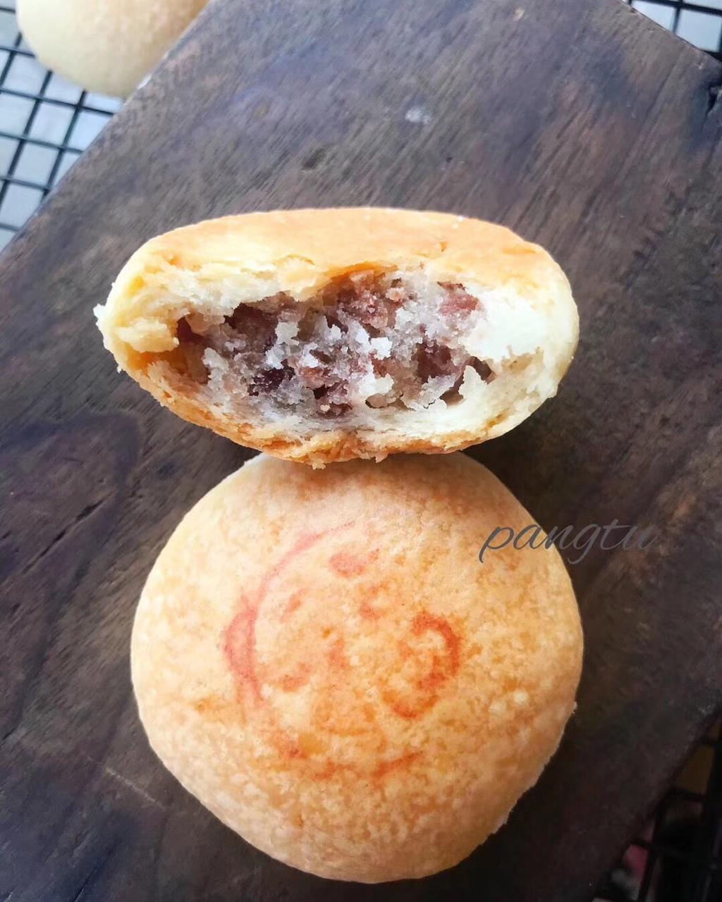 一吃就爱上的云腿月饼