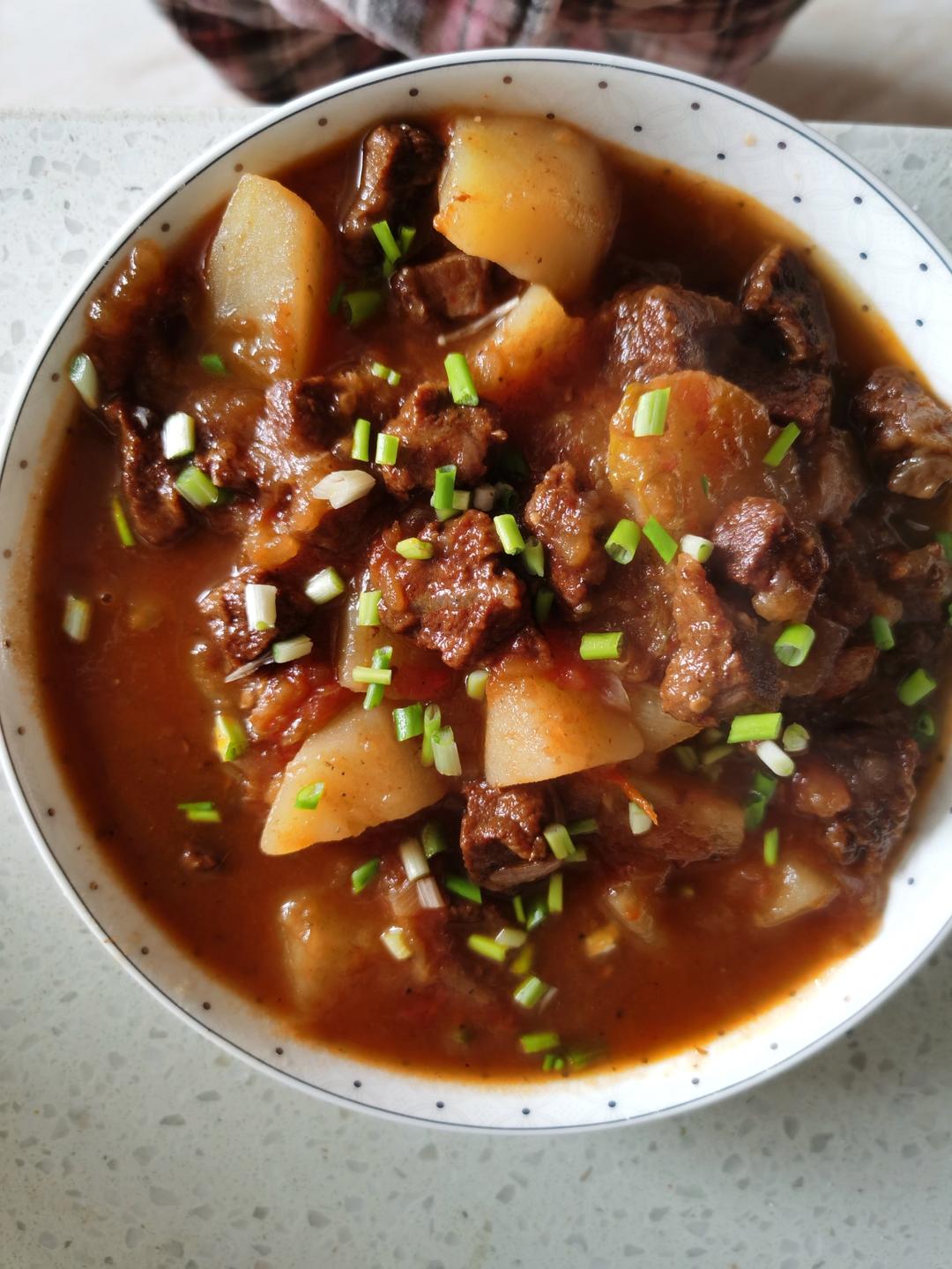 土豆炖牛肉