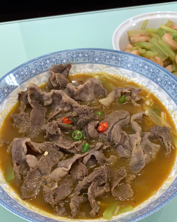 酸汤肥牛
