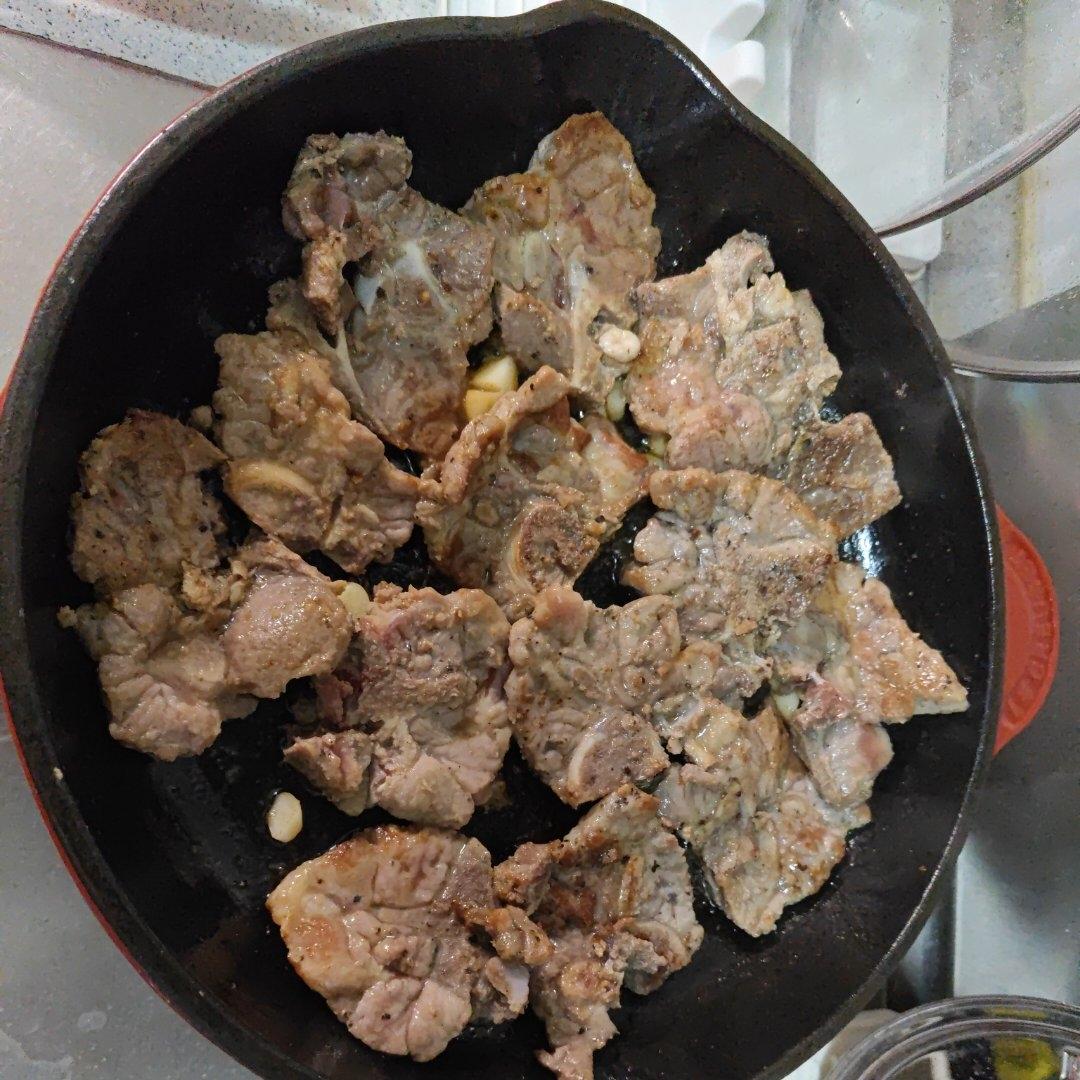 五分钟成就的宴客菜：香煎梅花肉