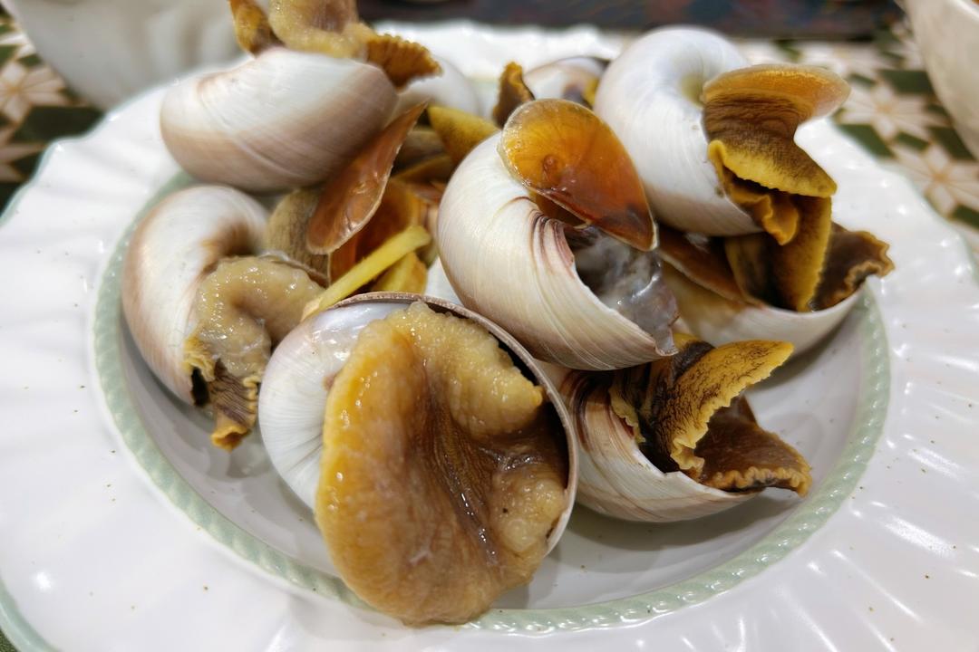 白灼香螺