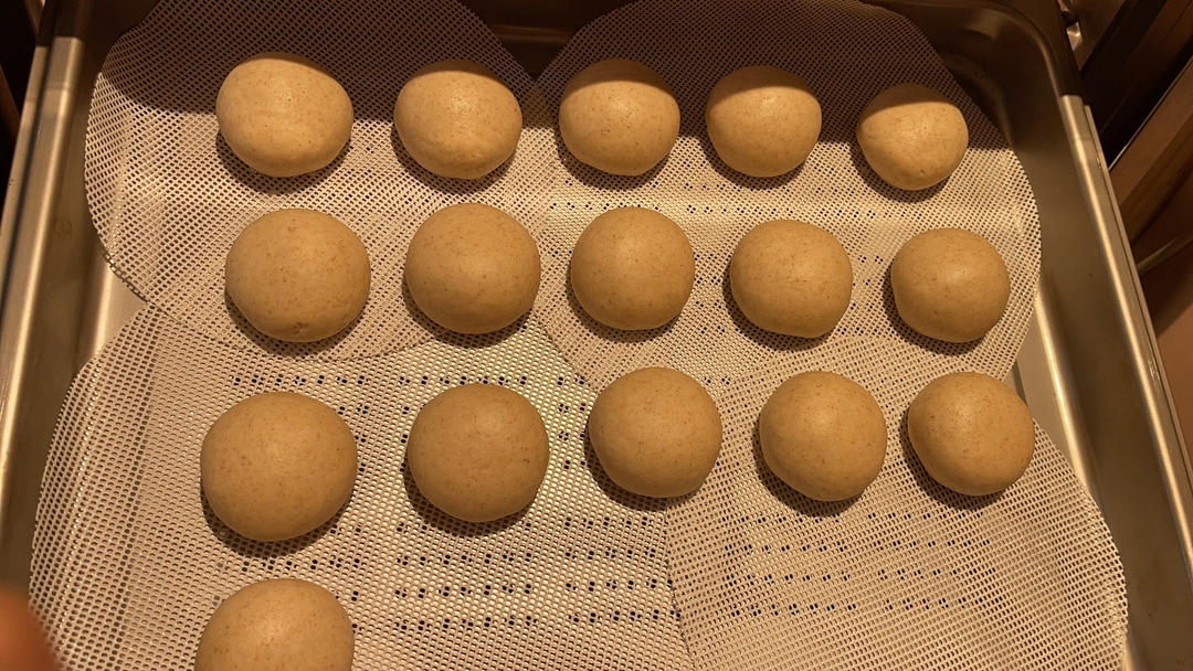 无油无糖松软的全麦馒头