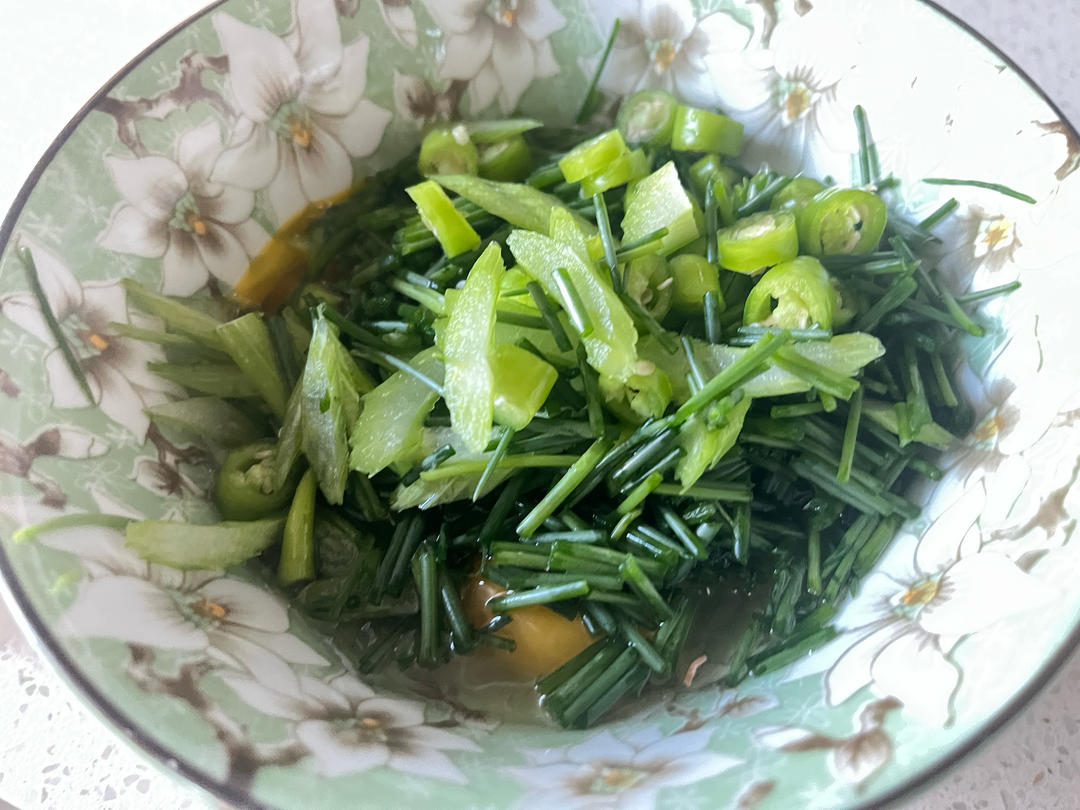 南方人首试沙葱炒蛋！惊艳！