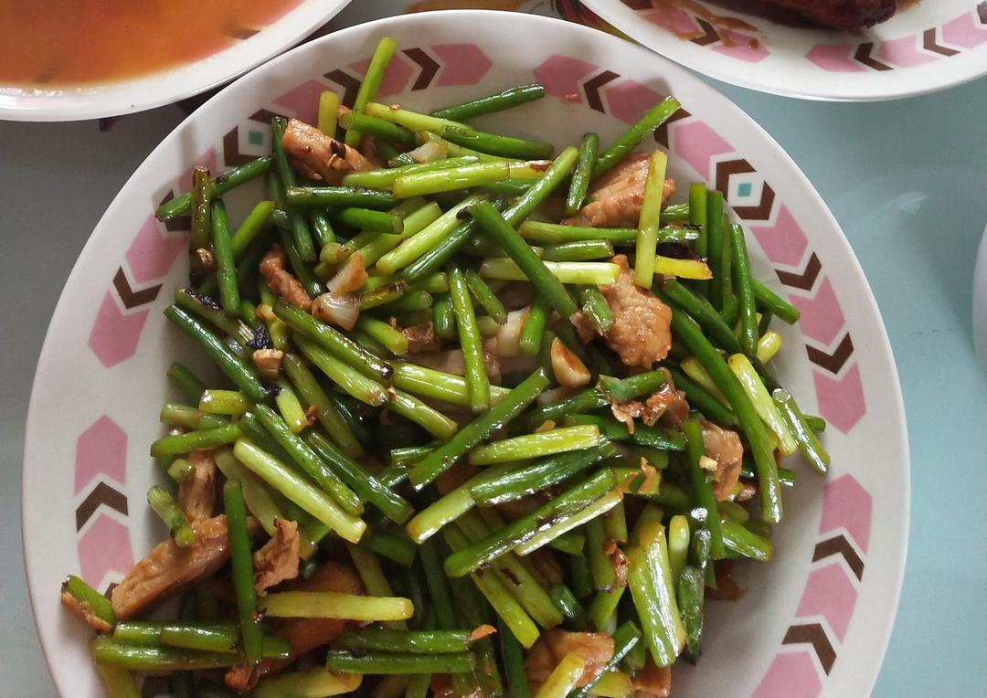 妈妈牌蒜薹炒肉