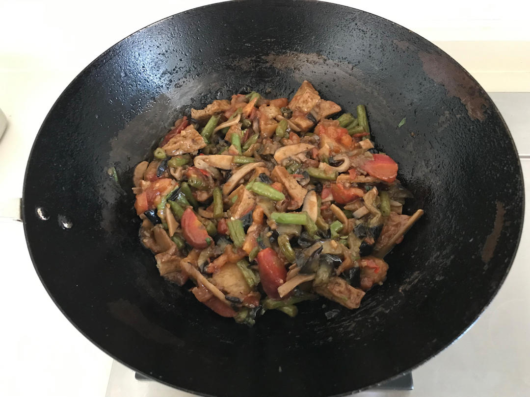 厨师长教你：“少油型鱼香茄子”的做法快收藏了