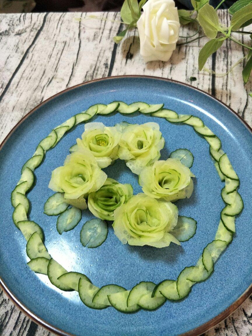 青黄瓜玫瑰🌹！爱你没钱也能给你玫瑰🌹