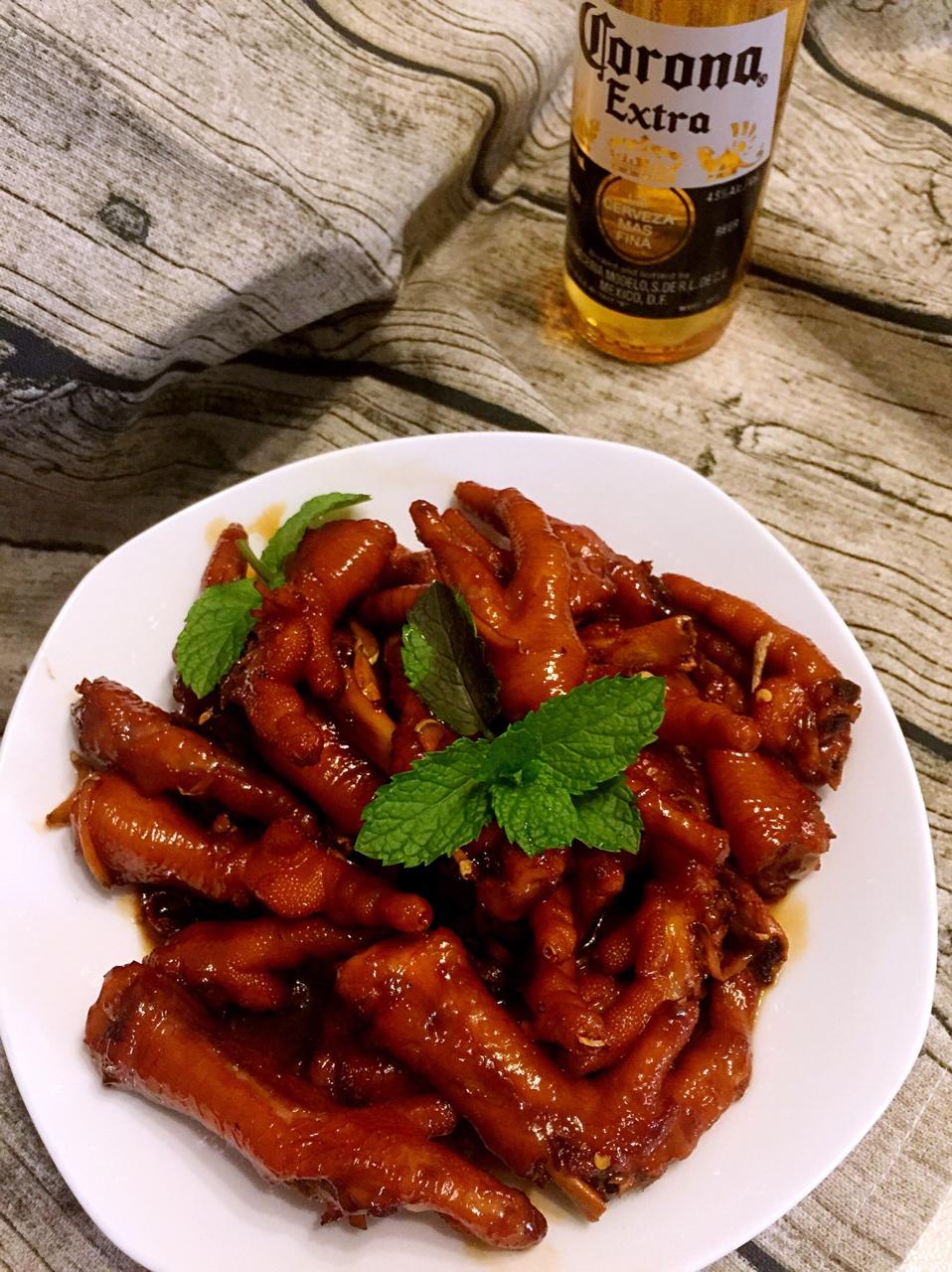 香辣烧鸡爪