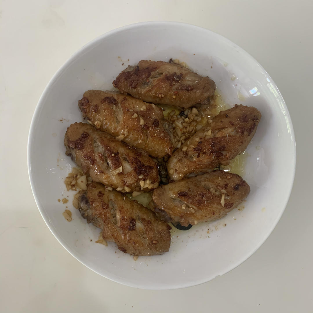 蒜香椒盐鸡翅