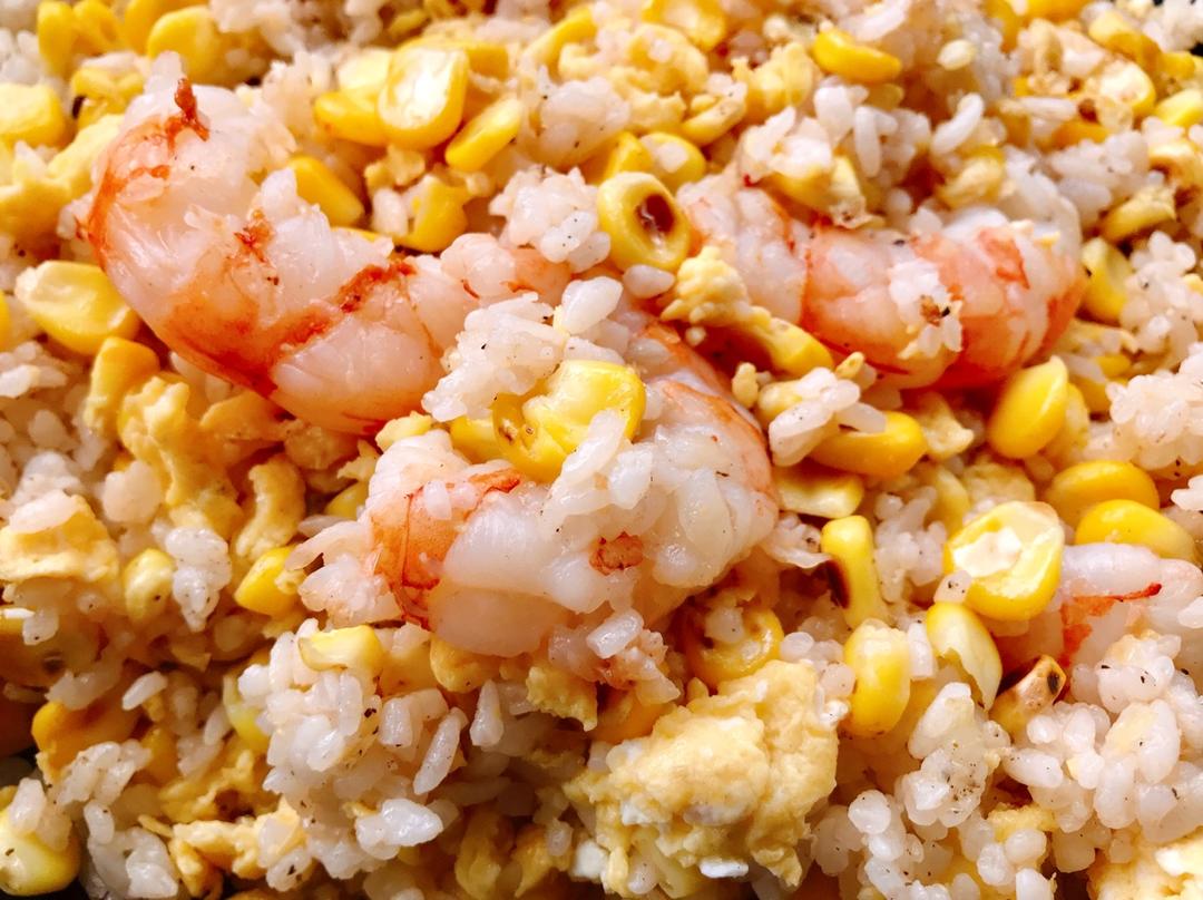 炒饭 虾仁蛋炒饭 zwq_做的虾仁蛋炒饭 赞 虾仁,鸡蛋,冷饭,盐,黑胡椒