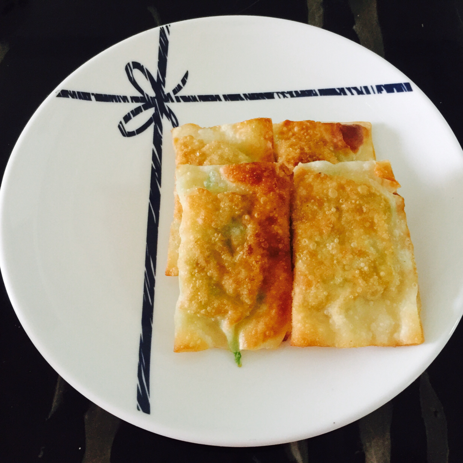 妮爷做的馄饨皮春卷