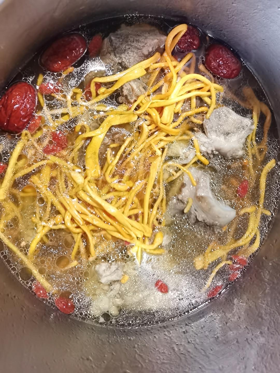 虫草花排骨汤