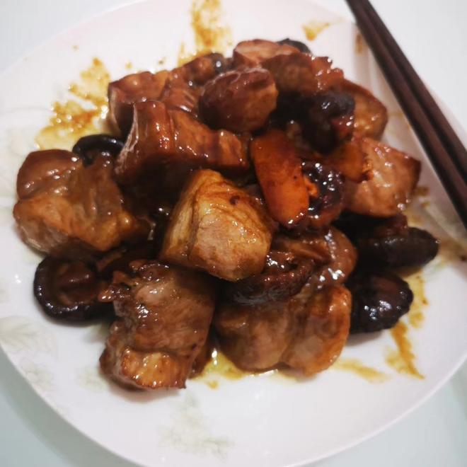 广式花菇红烧肉的做法
