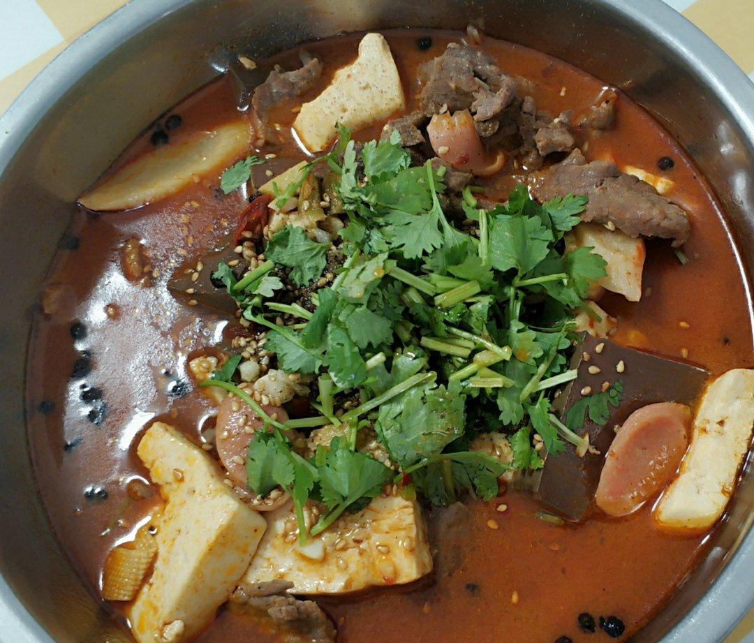 厨师长教你：“毛血旺”的家常做法，味道很棒先收藏起来