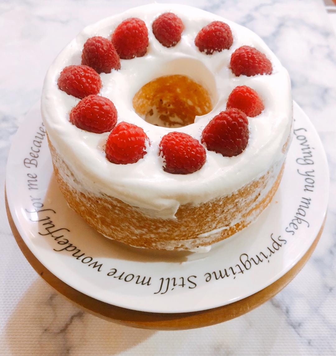 原味海绵纸杯蛋糕（非常适合裱花、盖糖皮的cupcake方子）