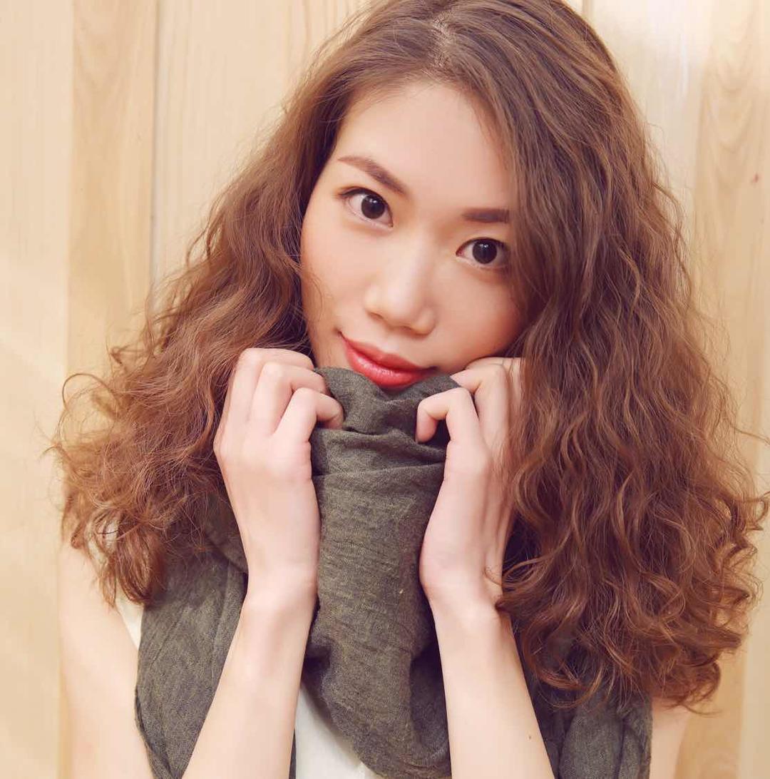 Z巧玲
