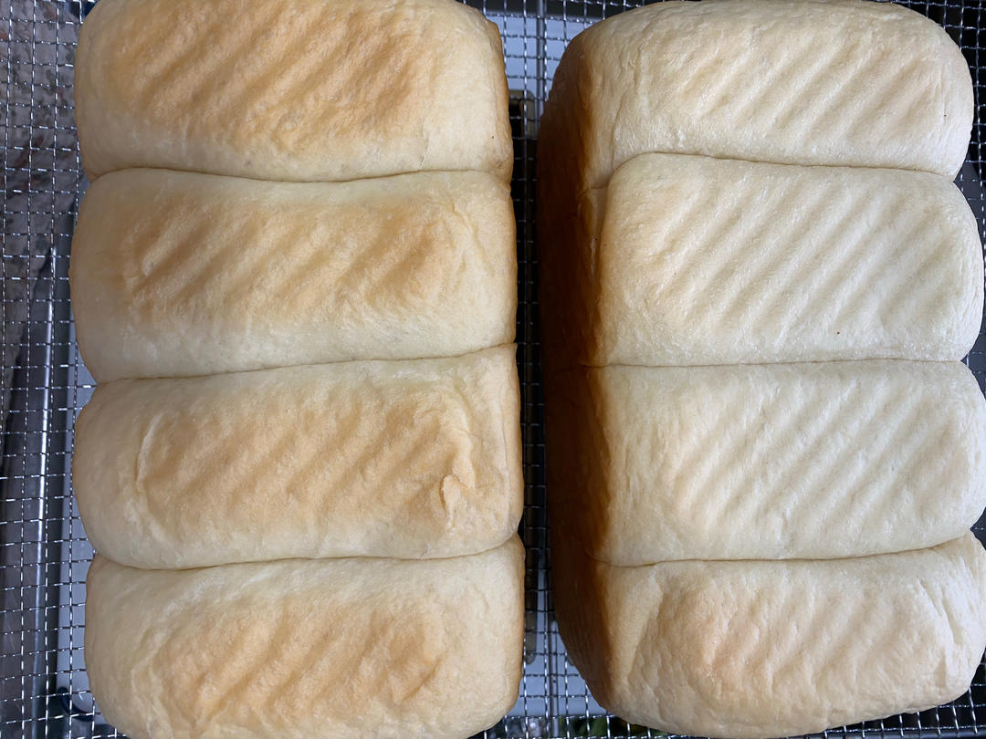 不甜不腻，比生吐司直接吃更好吃的「超绵手撕吐司」