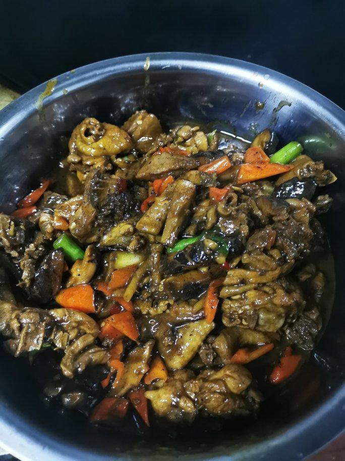 香菇鸡腿肉
