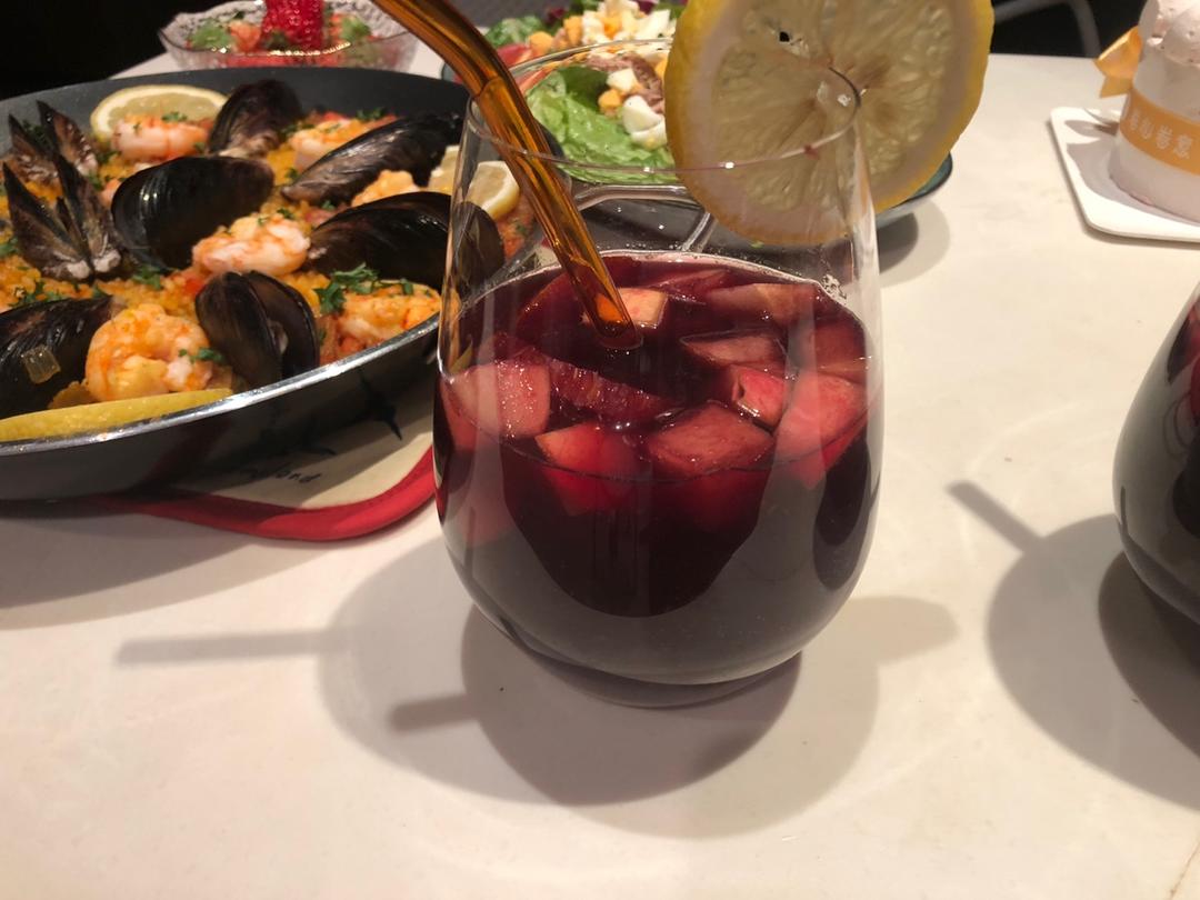 桑格利亚水果红葡萄酒