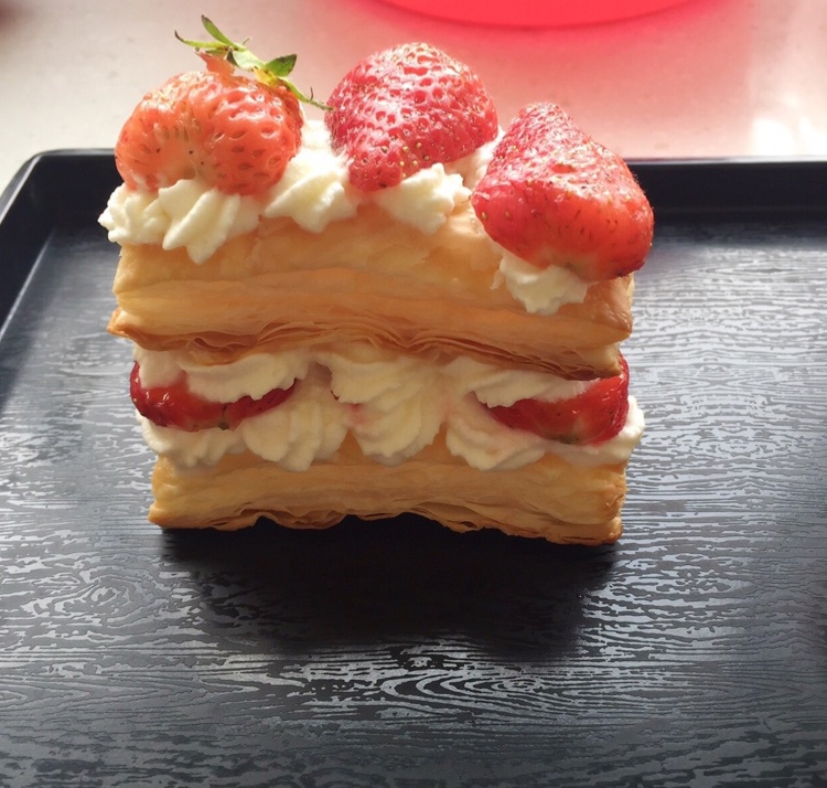 草莓拿破仑（呱呱杯夹馅儿更好吃哟！）
