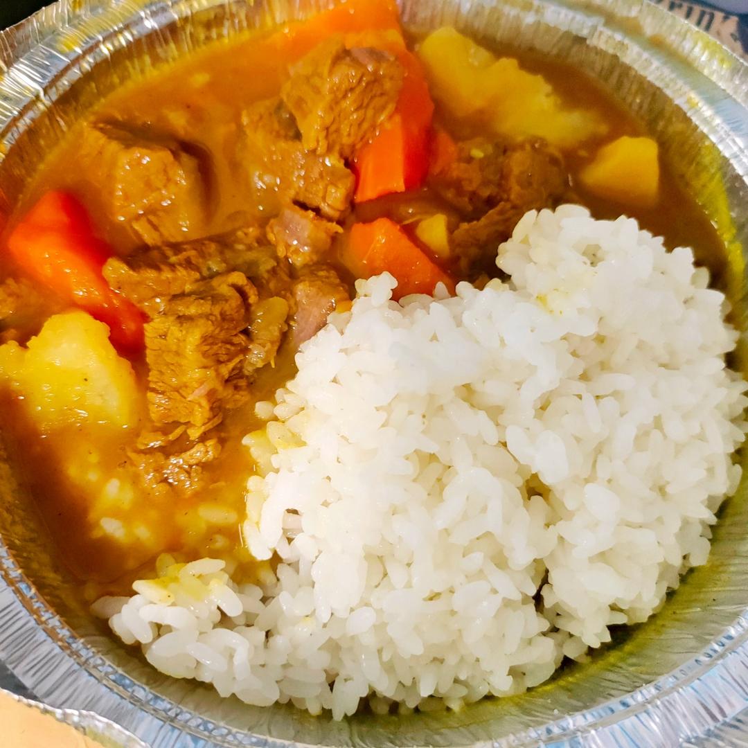 咖喱牛腩