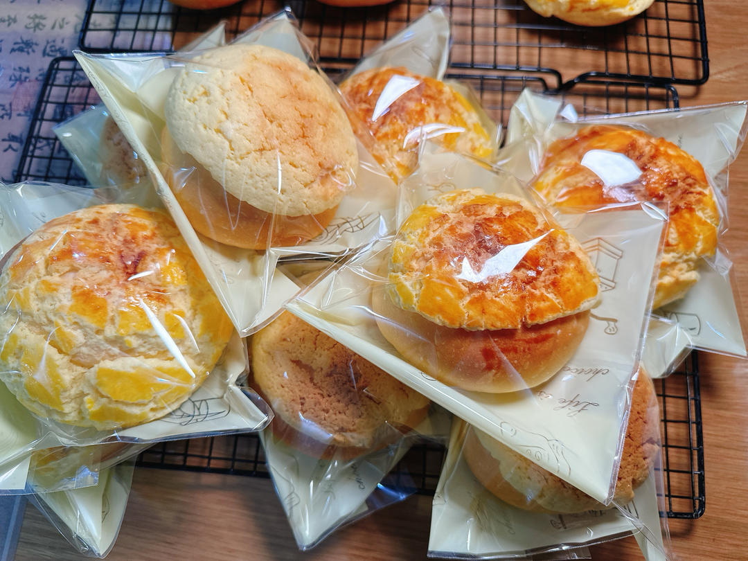 菠萝包
