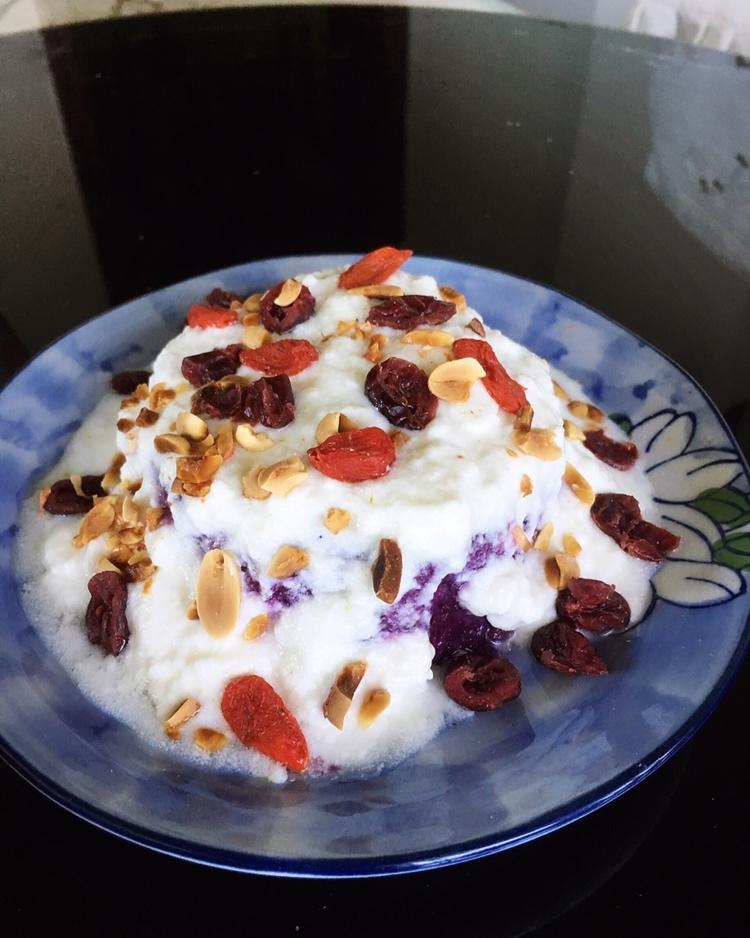 【酸奶果仁紫薯泥】简易甜点 瘦身健胃