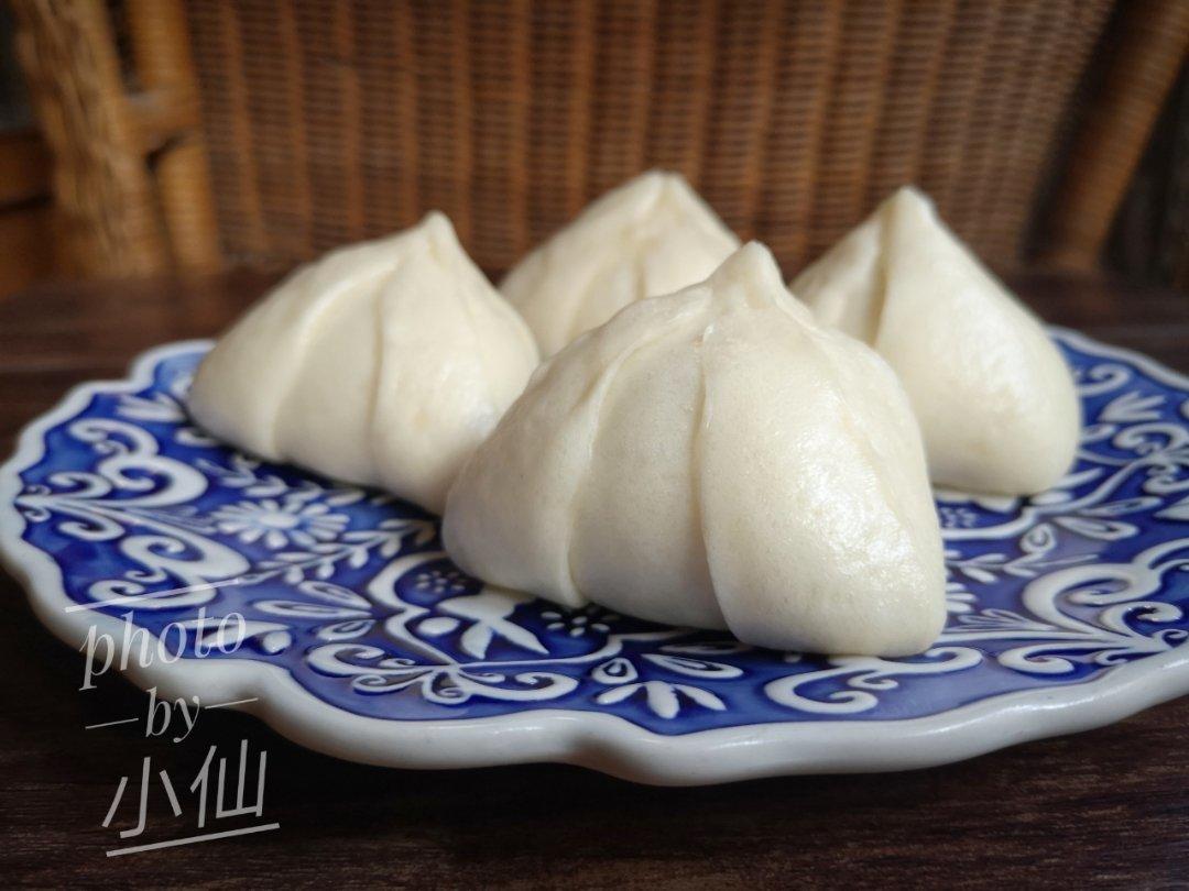 黑芝麻花瓣包（馒头）