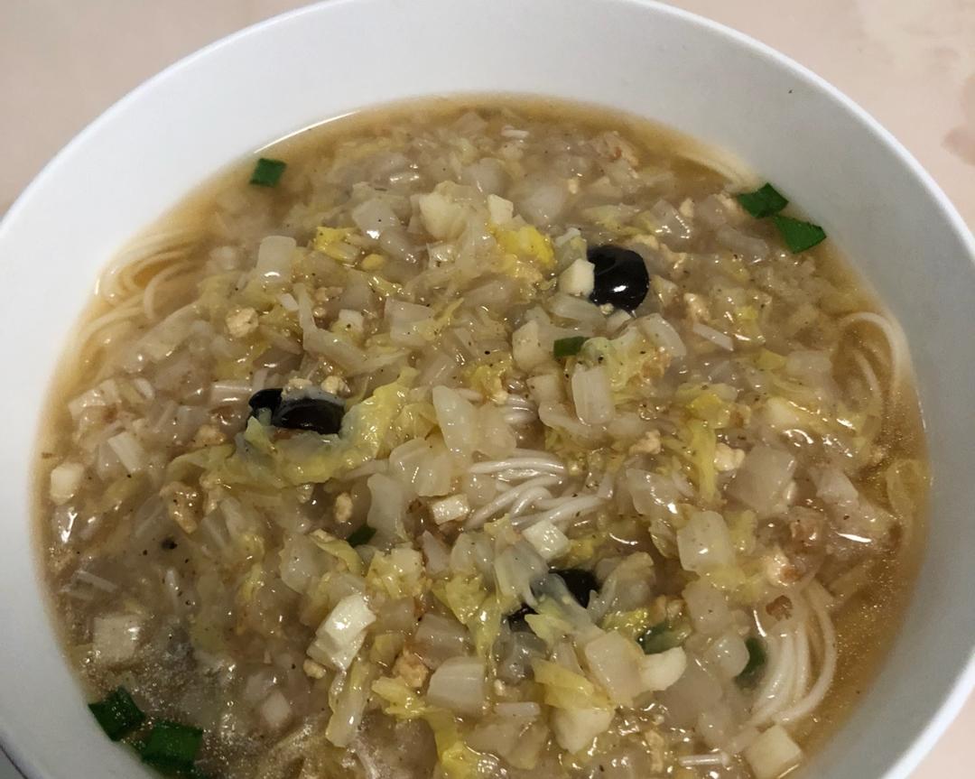 酸辣豆腐玉菇白菜的做法