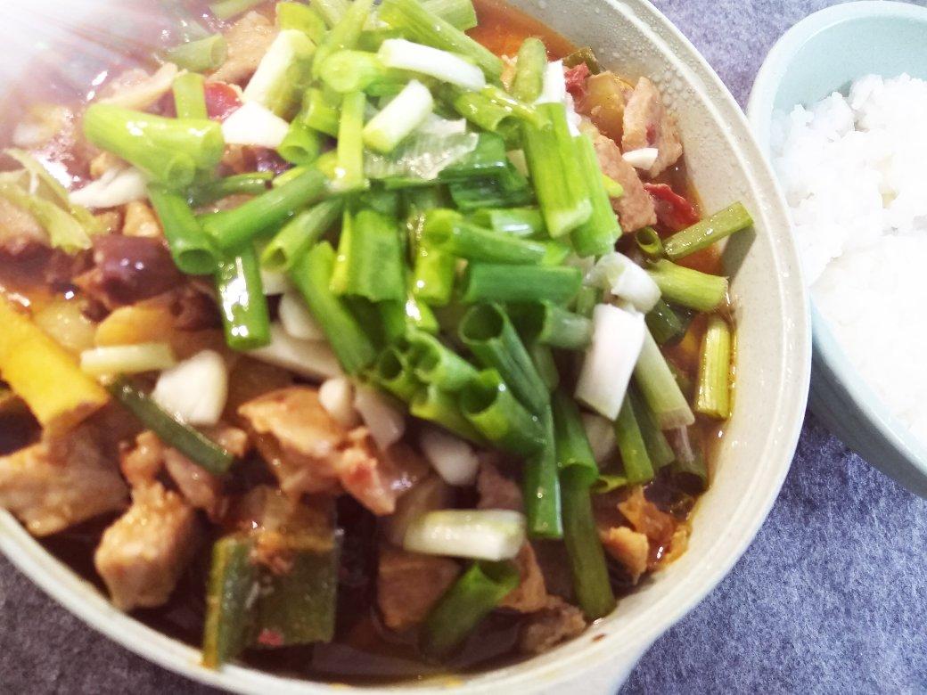 厨师长教你：“水煮肉片”的正宗做法，这味道真的很四川