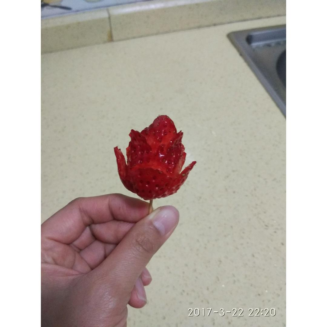 玫瑰花草莓