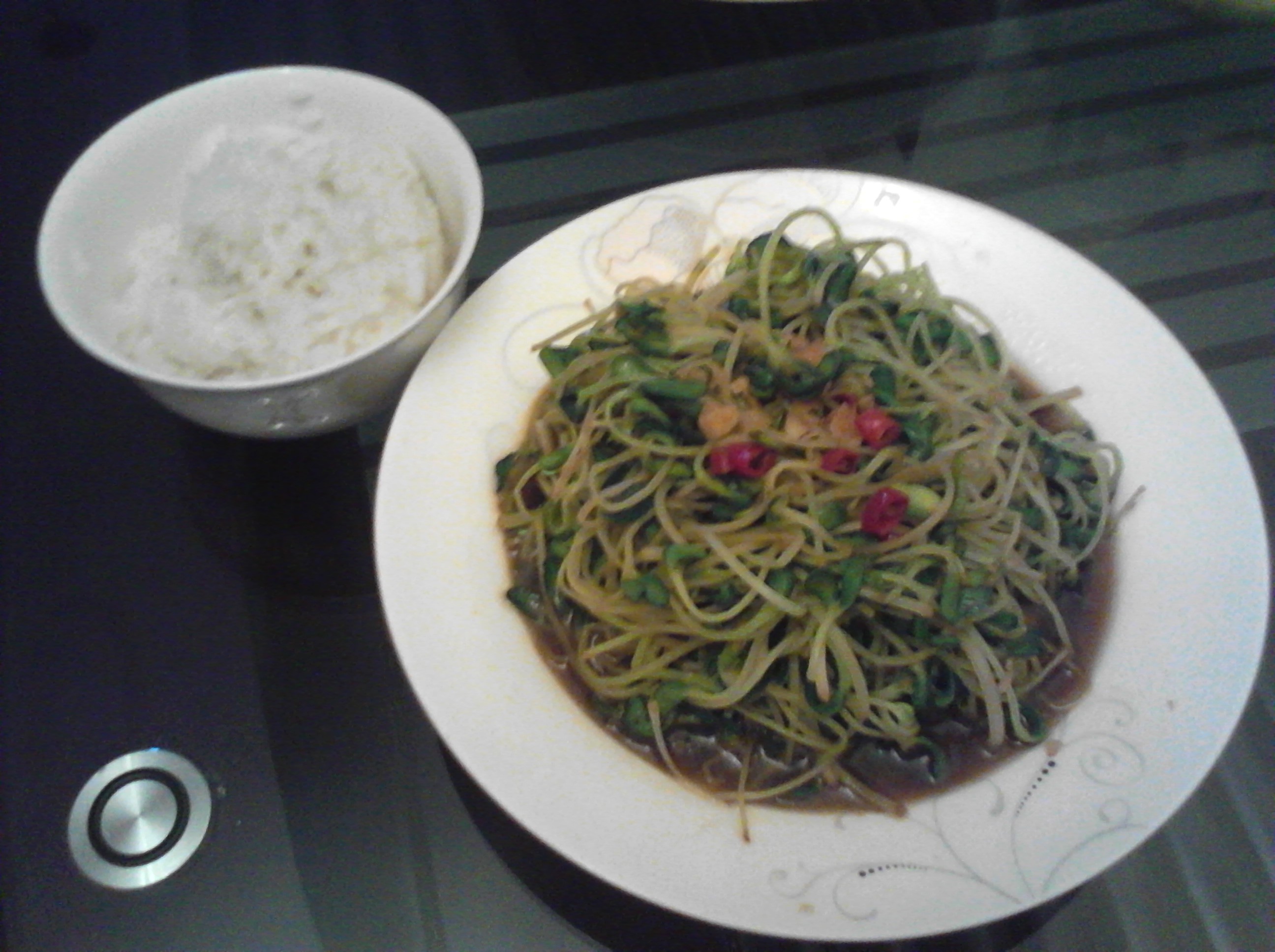 炒豆芽
