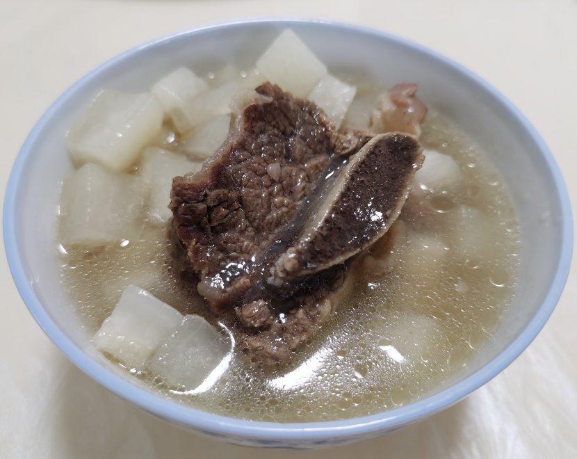牛肉炖萝卜