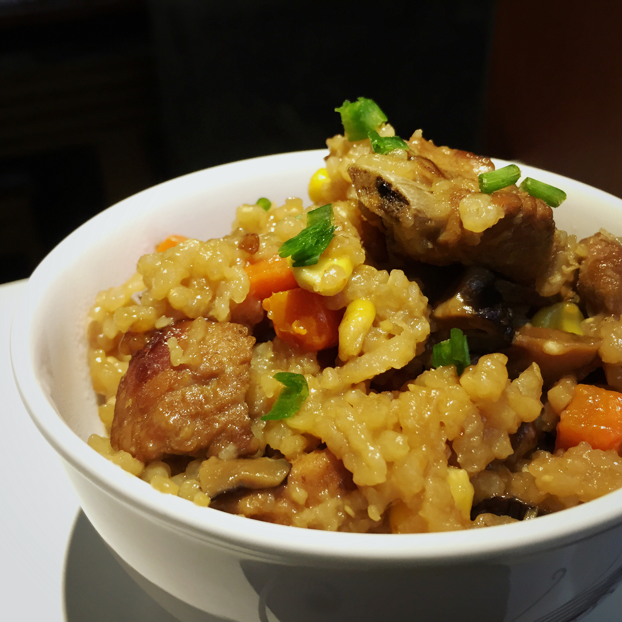 喷香排骨焖饭（爆好吃）