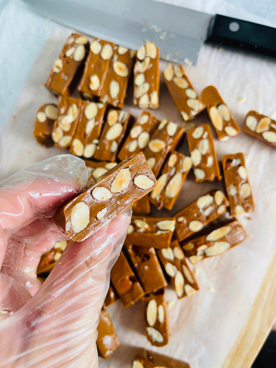 海盐杏仁太妃糖-