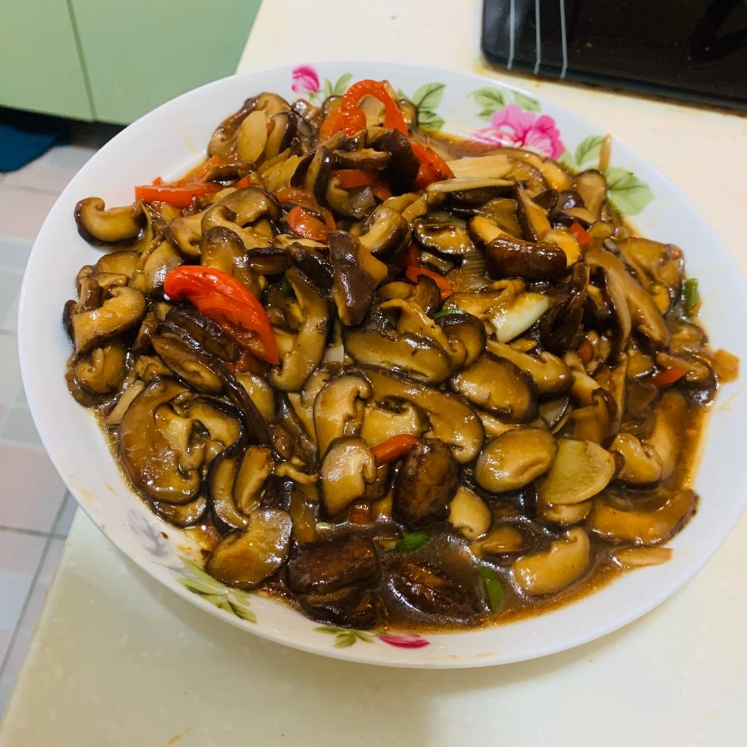 香菇炒辣椒
