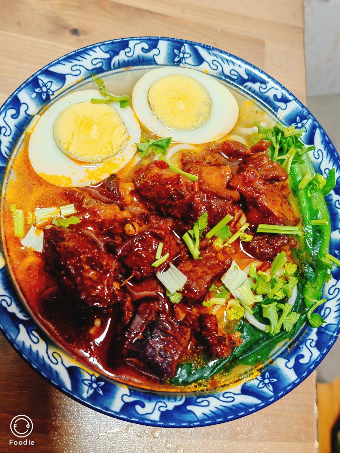 正宗台湾红烧牛肉面