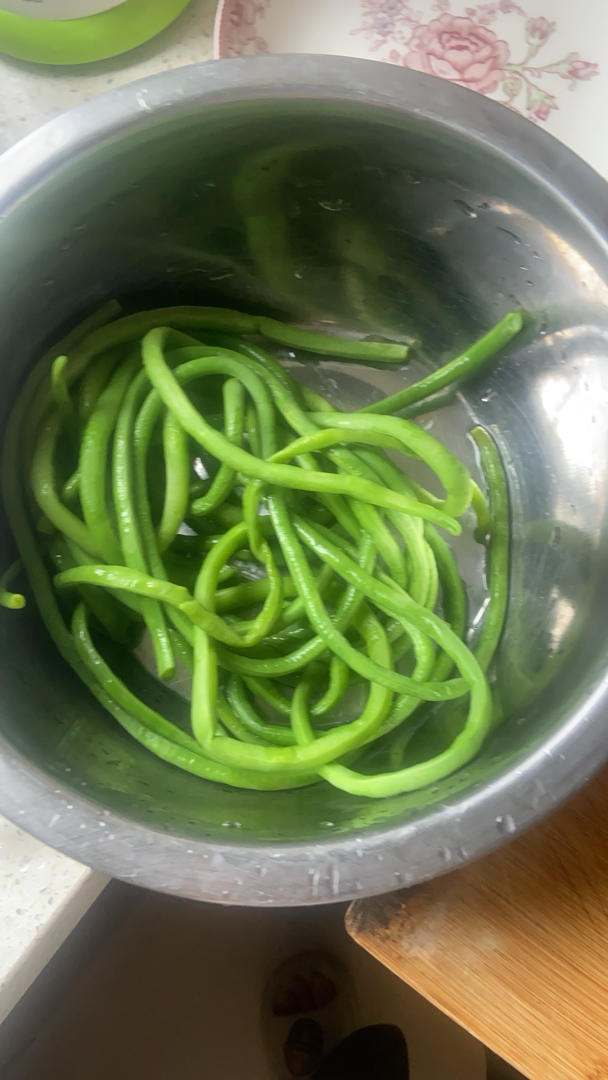 鲜肉豇豆包子