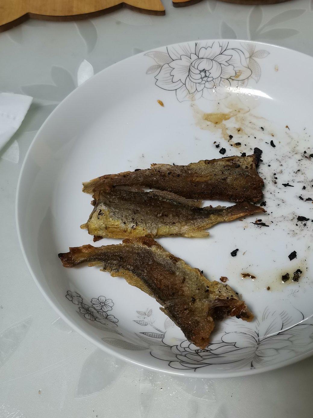 炸小黄花鱼