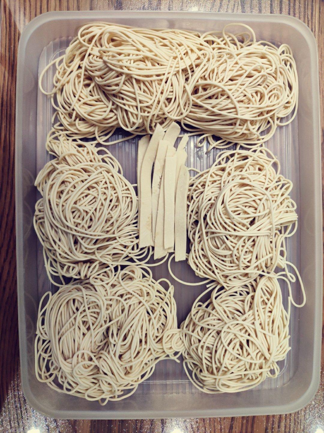 日式拉面面条