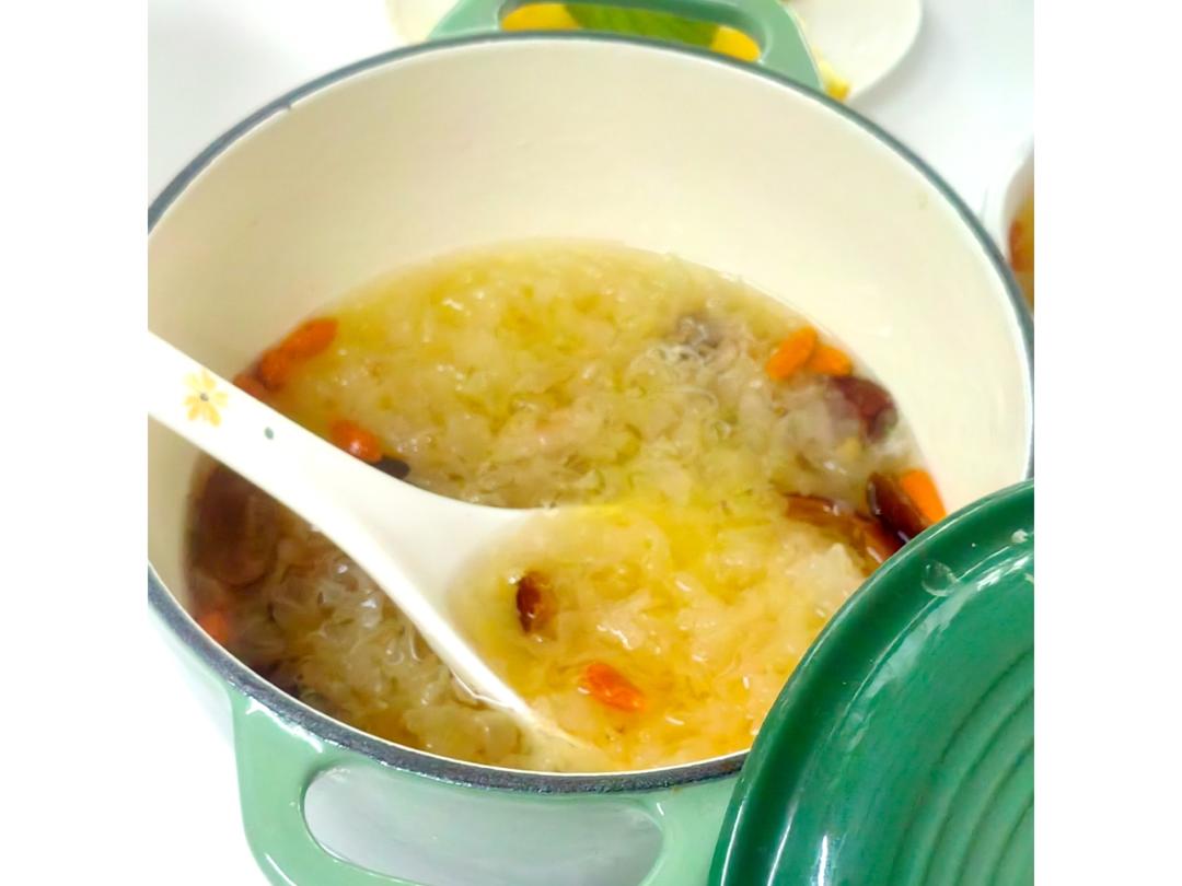 新鲜银耳红枣羹