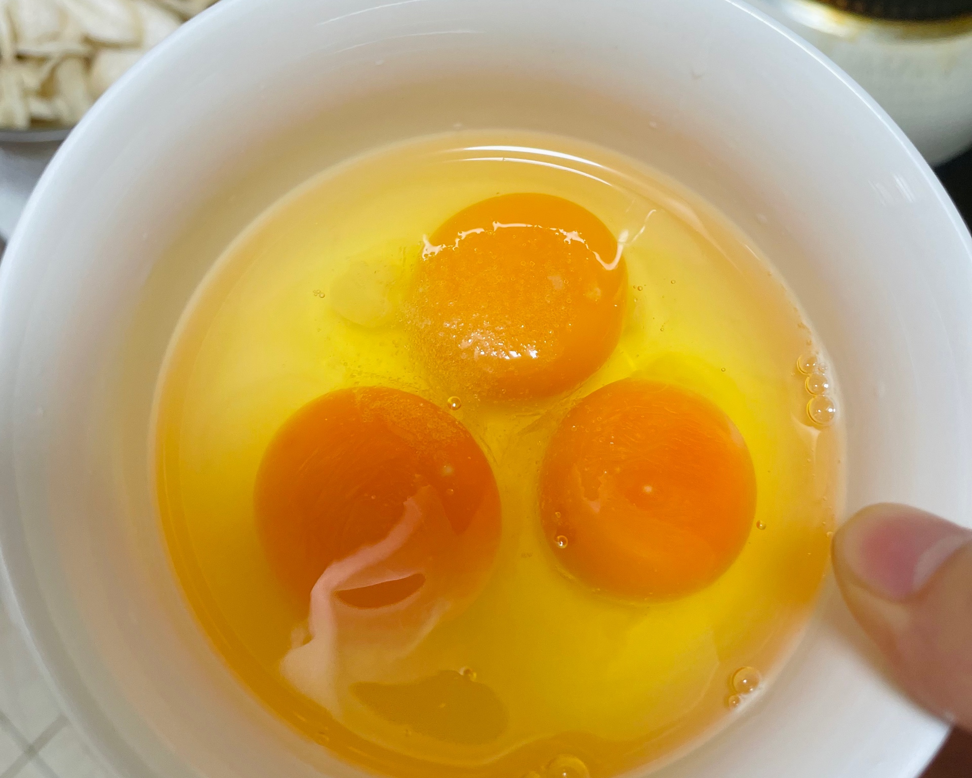 鸡蛋炒黄瓜的做法 步骤2