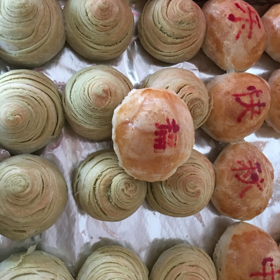 蛋黄酥~紫薯、抹茶、原味~花好月圆，中秋快乐~内附一次做六色蛋黄酥方法~