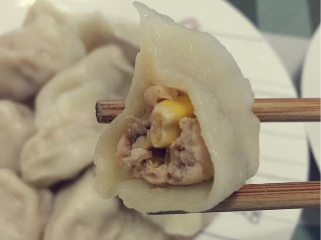 香菇玉米猪肉馅饺子的做法