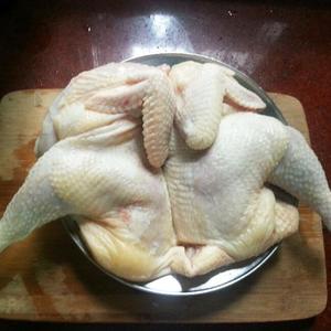 家庭盐焗鸡的做法 步骤1