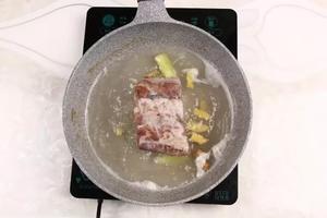 川菜中点餐率最高的回锅肉做法的做法 步骤2