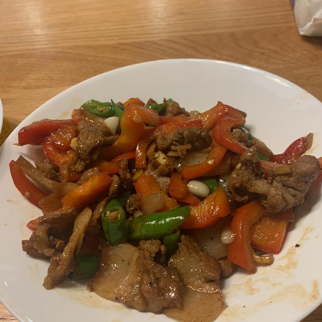 厨师长教你：“小炒肉”的家常做法，家常味很浓郁，先收藏起来